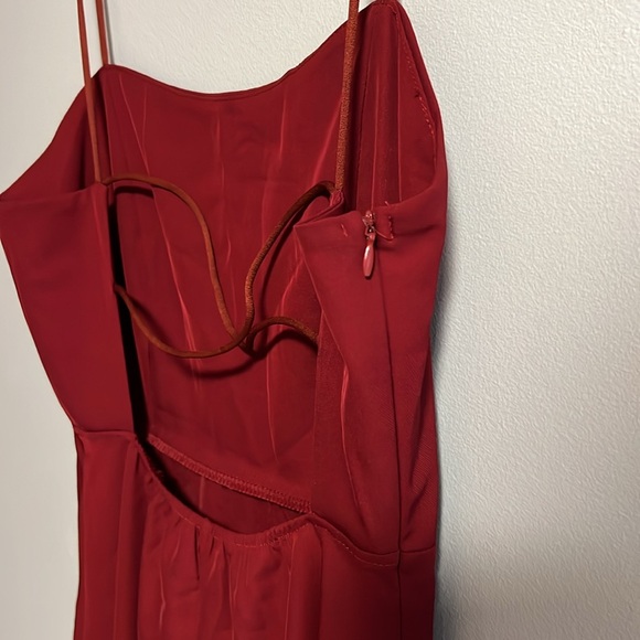 Red Midi Dress - Picture 4 of 4